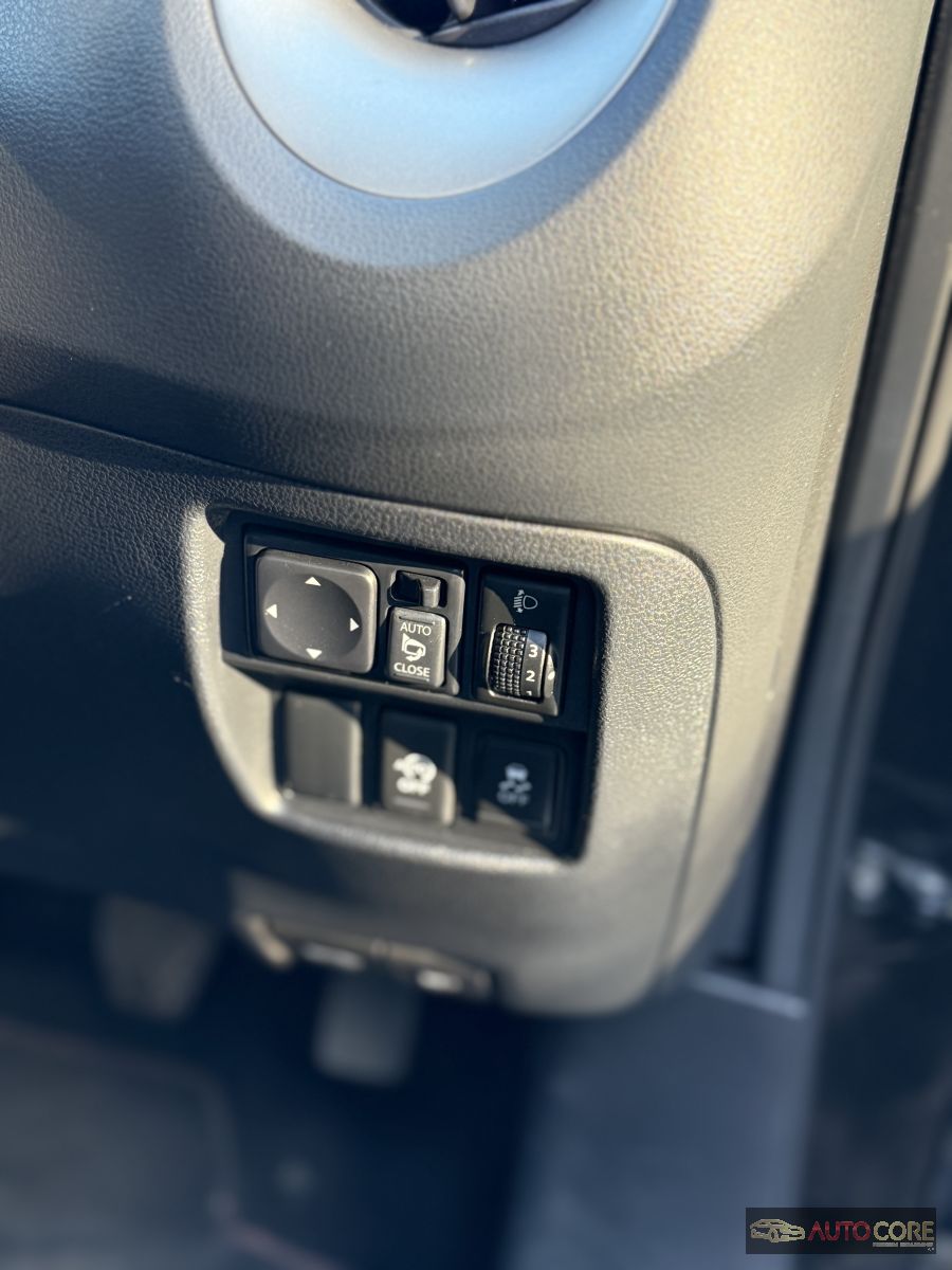 2013 Nissan Juke Tekna – photo 20