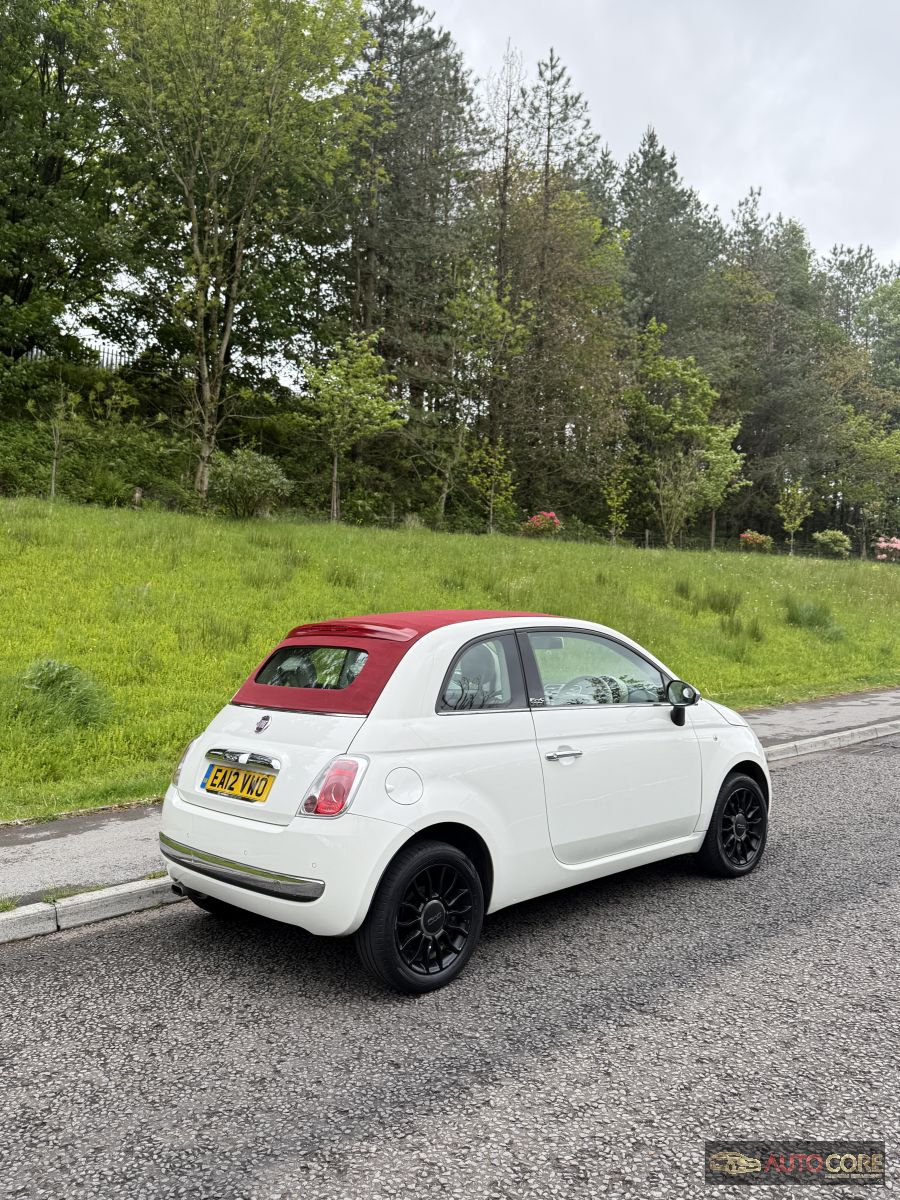 2012 Fiat 500 Lounge Convertible  – photo 2