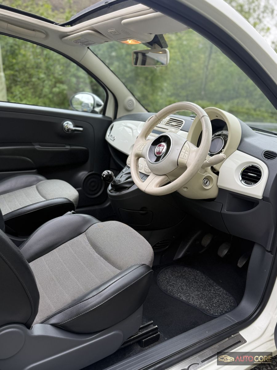 2012 Fiat 500 Lounge Convertible  – photo 11