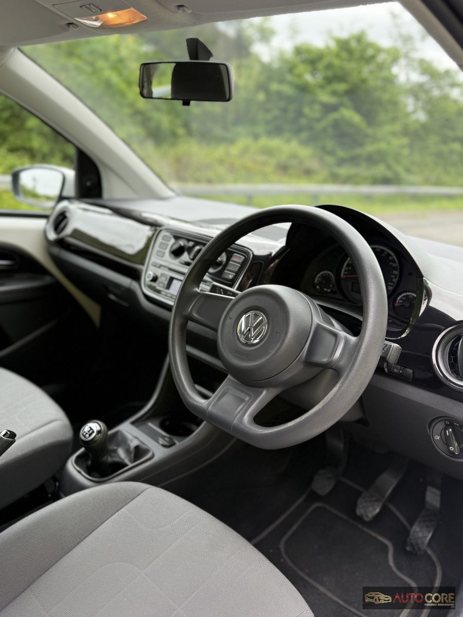 2014 Volkswagen UP – photo 10