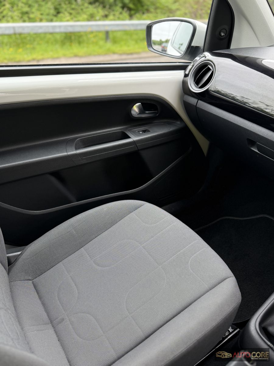 2014 Volkswagen UP – photo 13